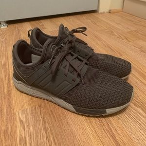 New Balance 247 sneakers